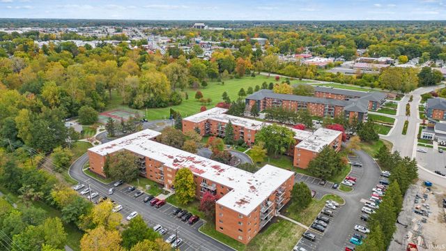 2937 Westbrook Dr Apt 401A, Fort Wayne, IN 46805