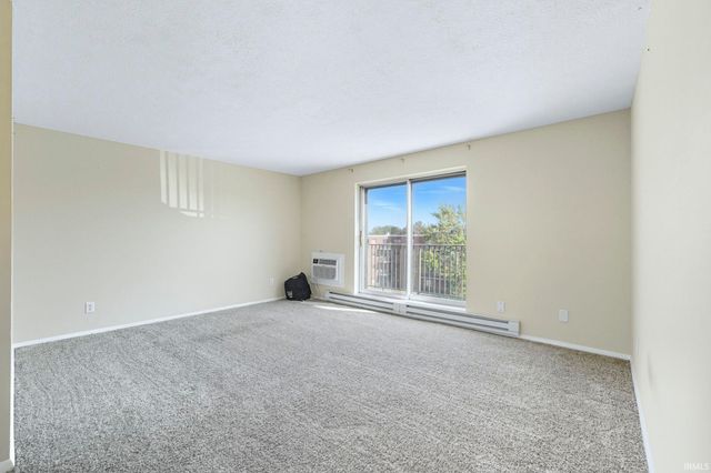 2937 Westbrook Dr Apt 401A, Fort Wayne, IN 46805