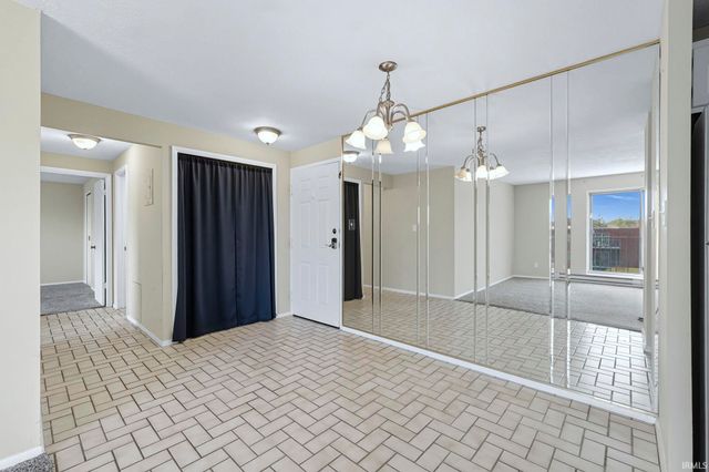 2937 Westbrook Dr Apt 401A, Fort Wayne, IN 46805