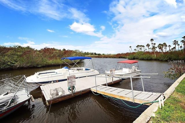 9981 EAGLES PT CIRCLE 4, Port Richey, FL 34668
