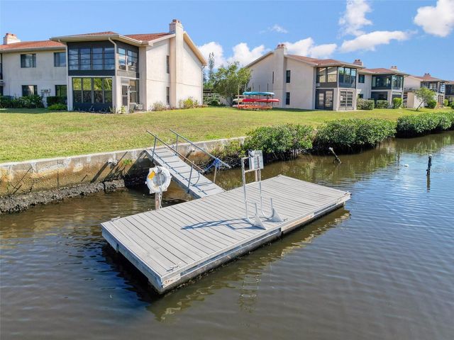 9981 EAGLES PT CIRCLE 4, Port Richey, FL 34668