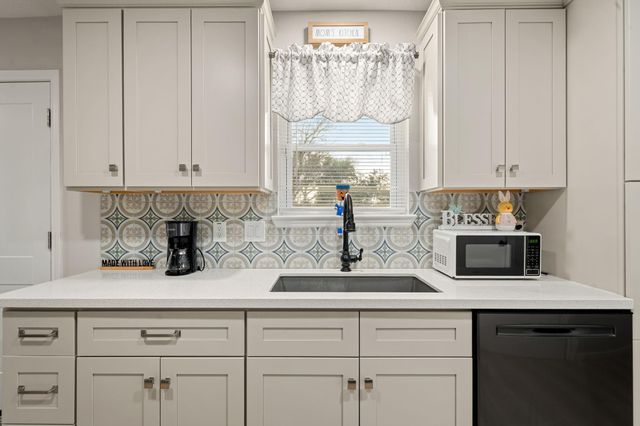 5147 Castle Creek Lane, Houston, TX 77053