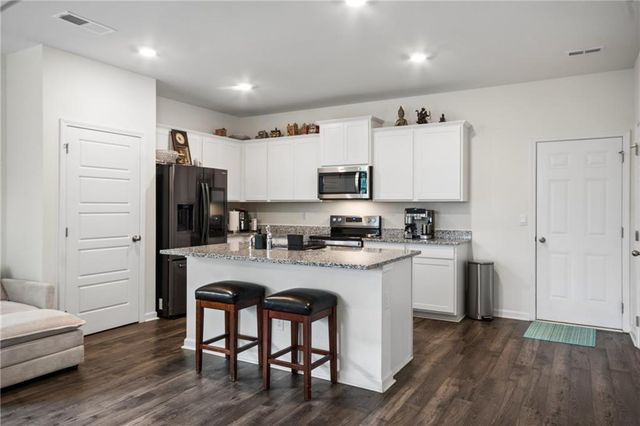 608 Gray Branch Court, Lawrenceville, GA 30045