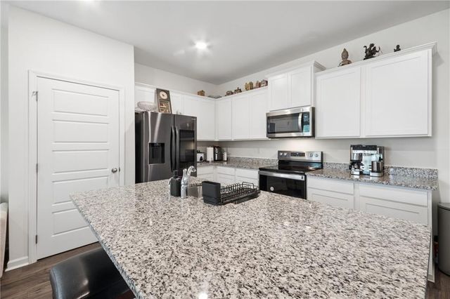 608 Gray Branch Court, Lawrenceville, GA 30045