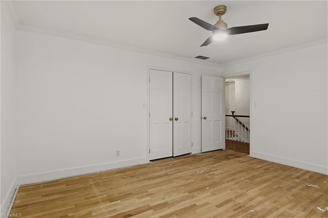 33 Kemp Road E, Greensboro, NC 27410