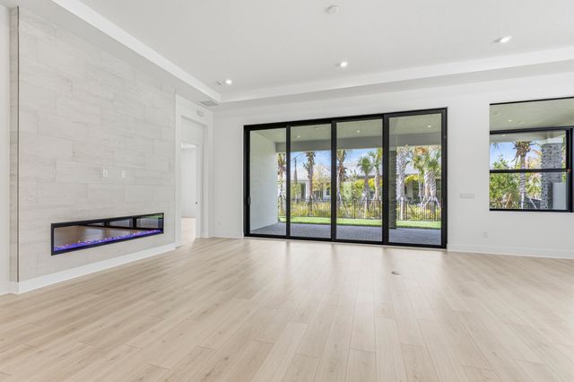 9525 St Germain Drive, Palm Beach Gardens, FL 33412