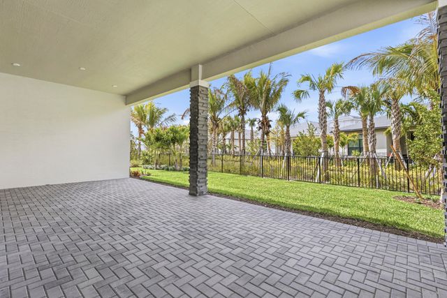 9525 St Germain Drive, Palm Beach Gardens, FL 33412