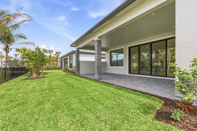 9525 St Germain Drive, Palm Beach Gardens, FL 33412