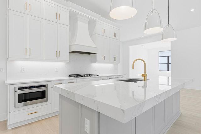 9525 St Germain Drive, Palm Beach Gardens, FL 33412
