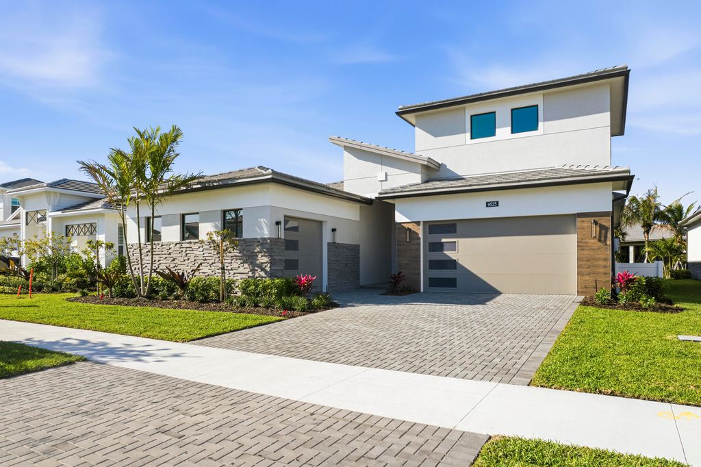 9525 St Germain Drive, Palm Beach Gardens, FL 33412