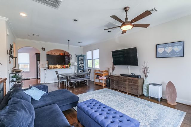 2014 Mcllhenny Street, Houston, TX 77004
