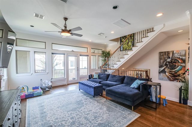 2014 Mcllhenny Street, Houston, TX 77004