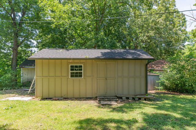 916 Battery Dr, Lewisburg, TN 37091
