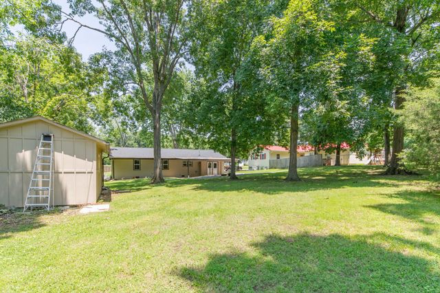 916 Battery Dr, Lewisburg, TN 37091