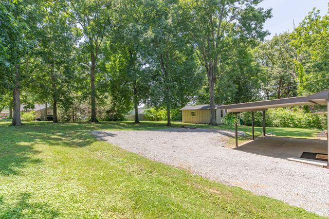 916 Battery Dr, Lewisburg, TN 37091