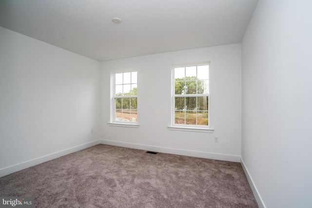 126 ADA HIGHTOWER, Pennington, NJ 08534