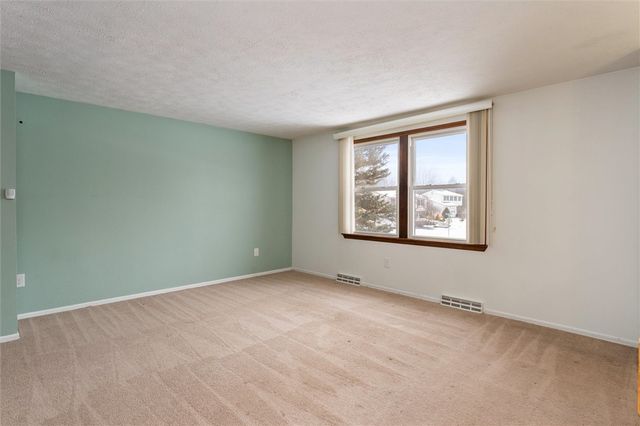 24 Ridge Meadows Drive, Ogden, NY 14559