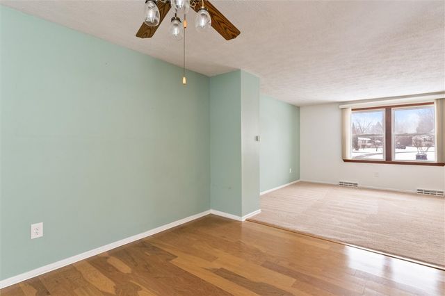 24 Ridge Meadows Drive, Ogden, NY 14559