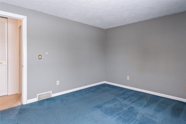 24 Ridge Meadows Drive, Ogden, NY 14559