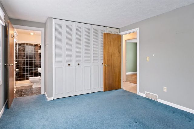 24 Ridge Meadows Drive, Ogden, NY 14559