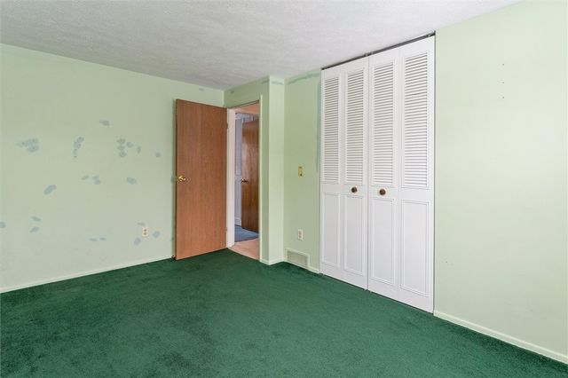 24 Ridge Meadows Drive, Ogden, NY 14559