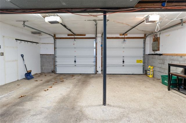 24 Ridge Meadows Drive, Ogden, NY 14559