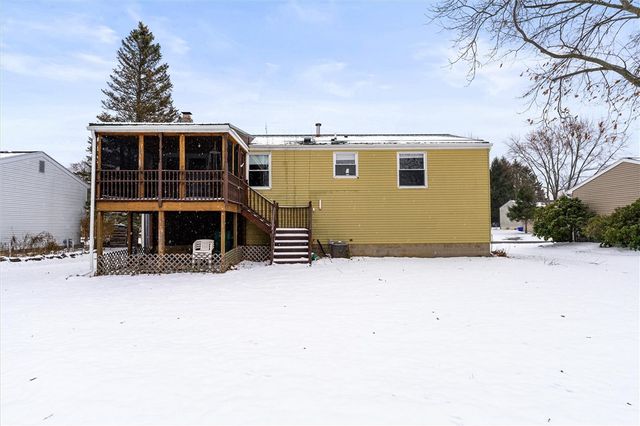 24 Ridge Meadows Drive, Ogden, NY 14559