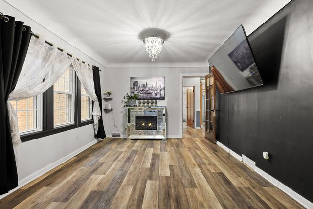 3601 Euclid Avenue, Berwyn, IL 60402