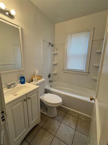 15760 Monte Vista Street, Detroit, MI 48238