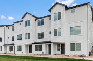 1226 N 275 E #200, Harrisville, UT 84404