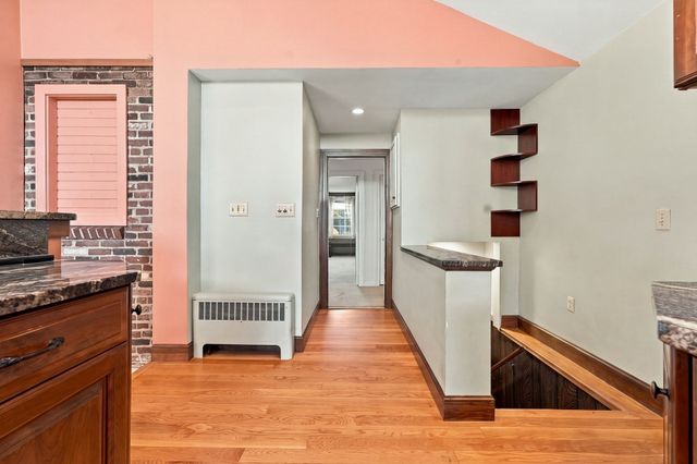 10 Davenport St, Worcester, MA 01610
