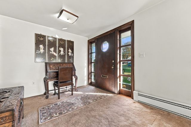 10 Davenport St, Worcester, MA 01610