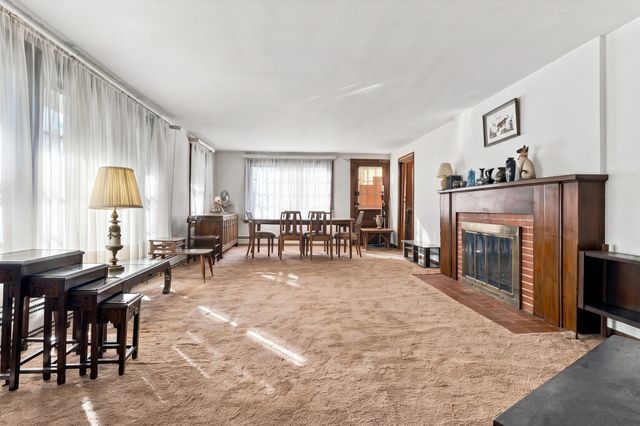10 Davenport St, Worcester, MA 01610