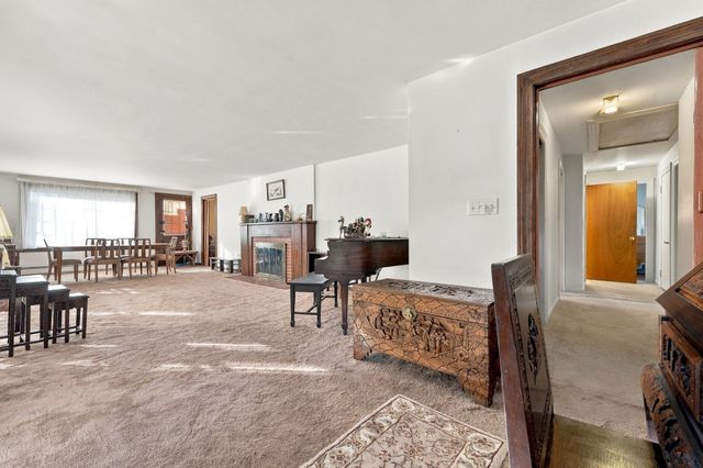 10 Davenport St, Worcester, MA 01610