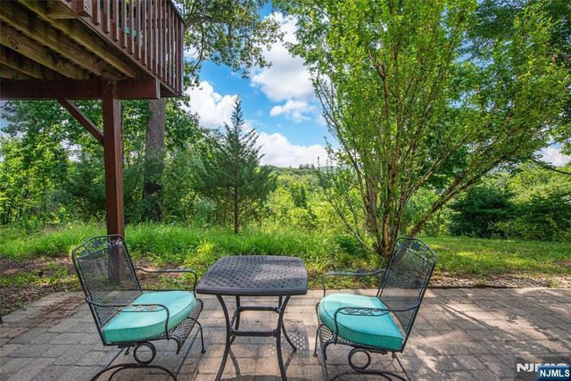 14 N Shadow Lane, Oakland, NJ 07436