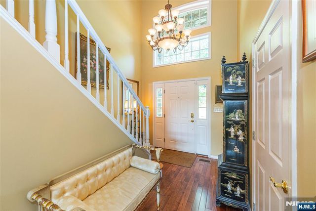 14 N Shadow Lane, Oakland, NJ 07436