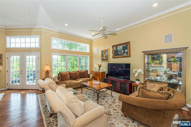 14 N Shadow Lane, Oakland, NJ 07436