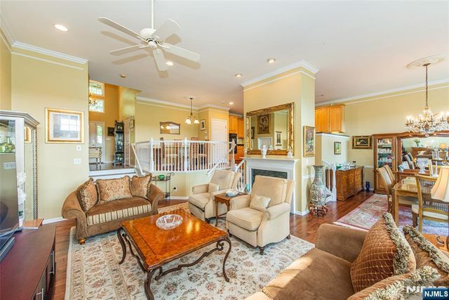 14 N Shadow Lane, Oakland, NJ 07436