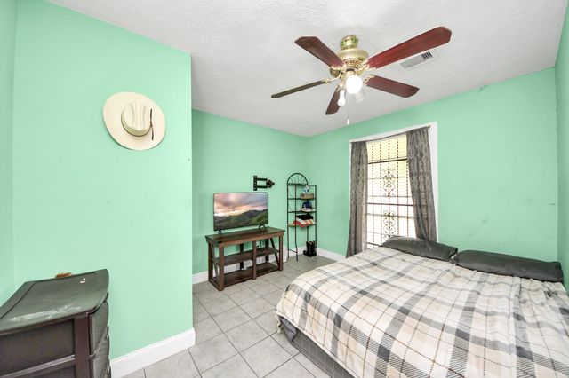 802 Avenue M, South Houston, TX 77587