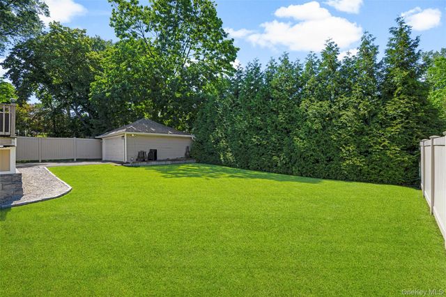 36 Hyatt Avenue, Harrison, NY 10528