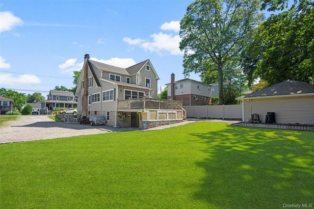 36 Hyatt Avenue, Harrison, NY 10528