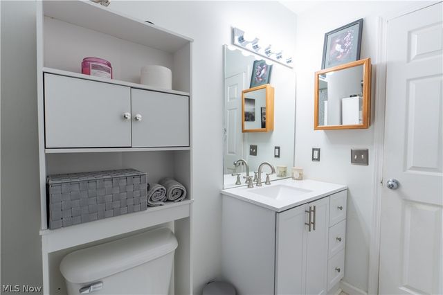 204 Harbor Ridge Lane, Fairport Harbor, OH 44077