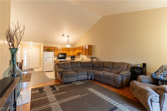 204 Harbor Ridge Lane, Fairport Harbor, OH 44077