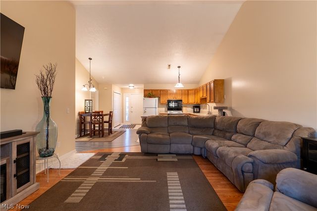 204 Harbor Ridge Lane, Fairport Harbor, OH 44077