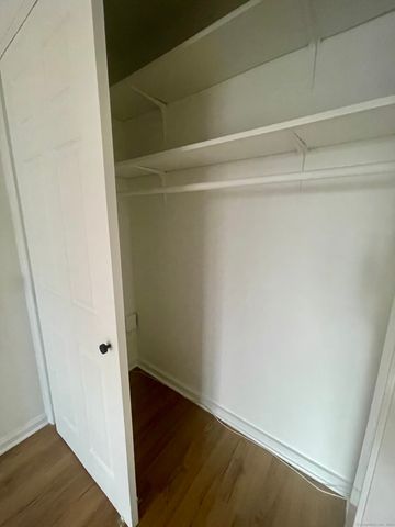 27 Northill Street 3P, Stamford, CT 06907