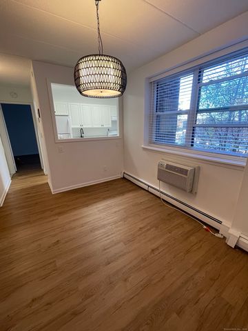 27 Northill Street 3P, Stamford, CT 06907