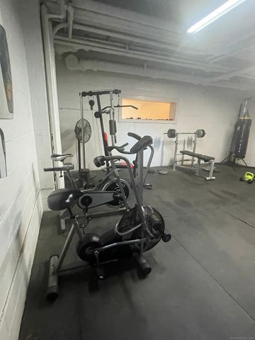 27 Northill Street 3P, Stamford, CT 06907