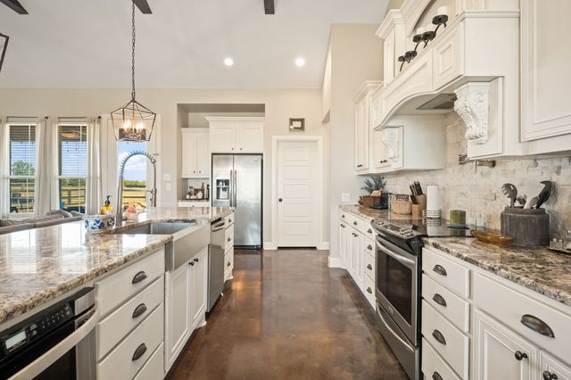1117 County Road 4108, Greenville, TX 75401