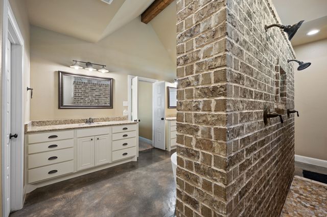 1117 County Road 4108, Greenville, TX 75401