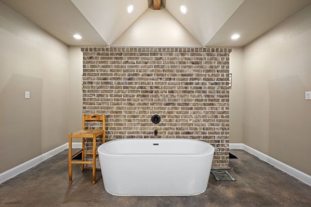 1117 County Road 4108, Greenville, TX 75401